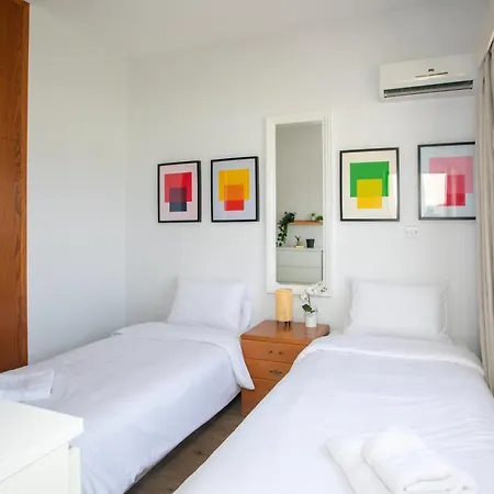Holiday home Palmove Near Yiannades Pyla