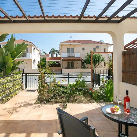 Vakantiehuis Palmove Near Yiannades *