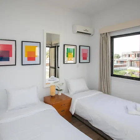 Vakantiehuis Palmove Near Yiannades *
