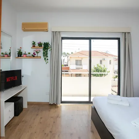 Palmove Near Yiannades Holiday home *